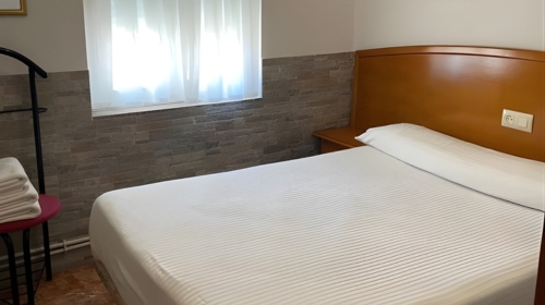 Habitaci&oacute;n Individual Pensi&oacute;n Seraf&iacute;n